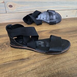 Sorel Women’s Black Leather Ankle Strappy Sandals Flats shoes sz 9